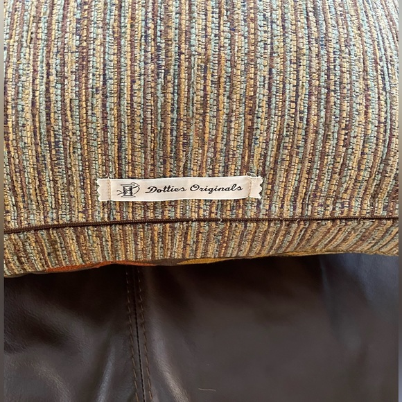 Dotties Originals Floral Accent Pillows - Picture 3 of 5